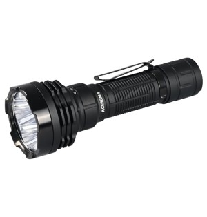 Acebeam P18 Dört LED’li 5000 Lümen Uzun Menzilli Taktik El Feneri