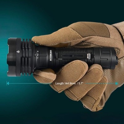 Acebeam P18 Dört LED’li 5000 Lümen Uzun Menzilli Taktik El Feneri