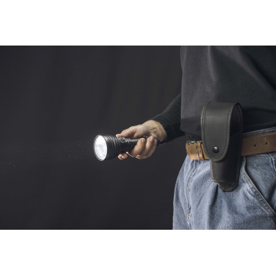 Armytek Barracuda Pro Max ( White Light ) Uzun Menzilli Projektör Tipi El Feneri