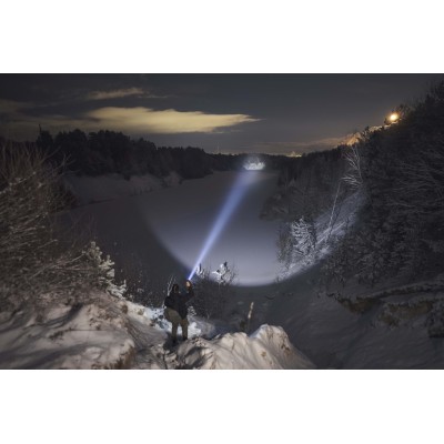Armytek Barracuda Pro Max ( White Light ) Uzun Menzilli Projektör Tipi El Feneri