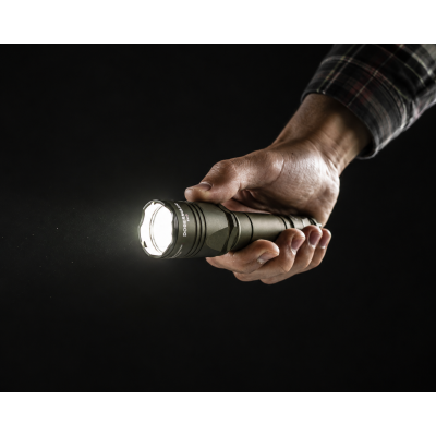 Armytek Dobermann Pro (Warm Light) Taktik El Feneri-  Yeşil
