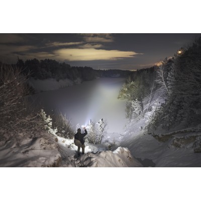Armytek Viking Pro Max ( Warm Light ) El Feneri - Siyah